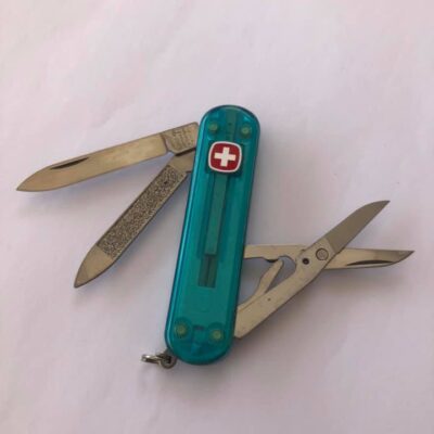 Wenger Esquire Translucent 605 Hell Blue