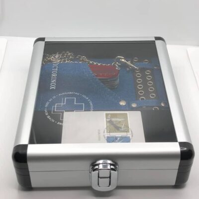 Victorinox Swiss post limited edition collectors box. Huntsman Lite. 4.3803.1