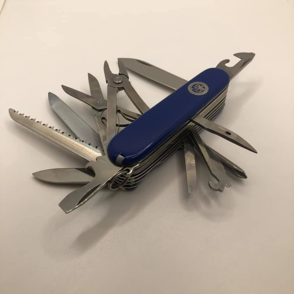 Victorinox craftsman top