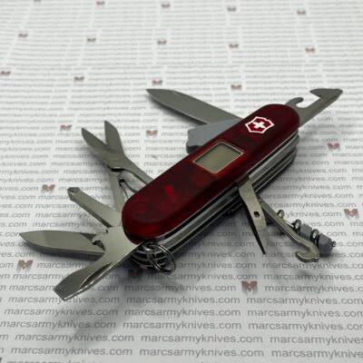 Victorinox Traveller lite red trans.